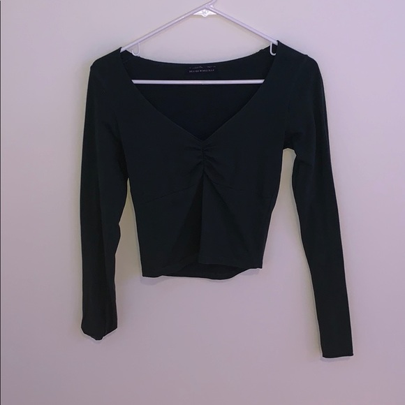 Brandy Melville Tops - simple green brandy top